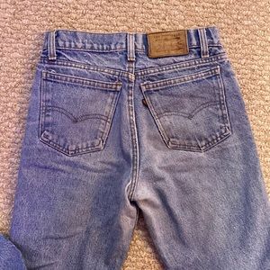 adorable size 25 Levi’s straight leg jeans